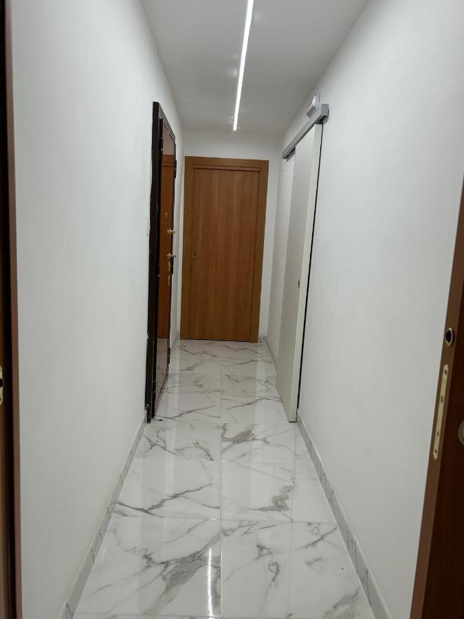 Guesthouse Dahlia Rossa Roma Exterior foto
