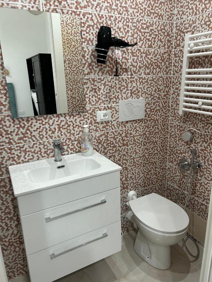 Guesthouse Dahlia Rossa Roma Exterior foto