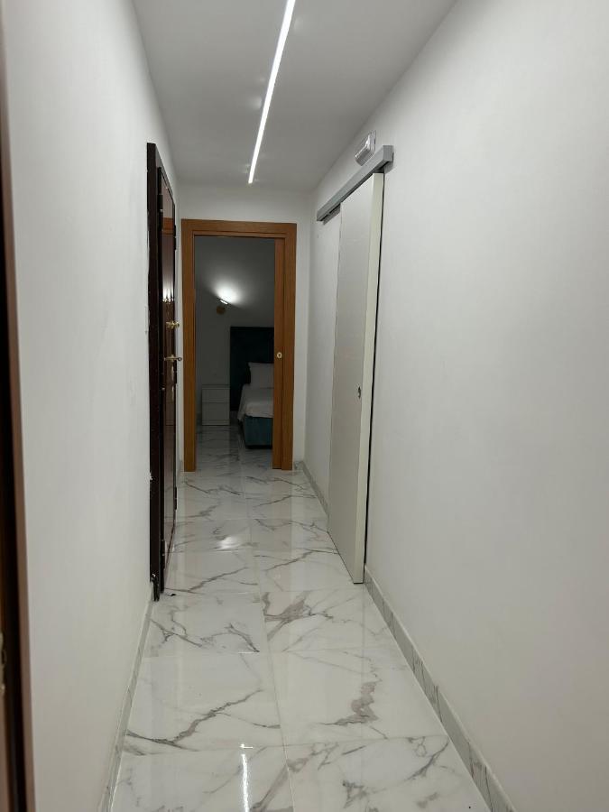 Guesthouse Dahlia Rossa Roma Exterior foto