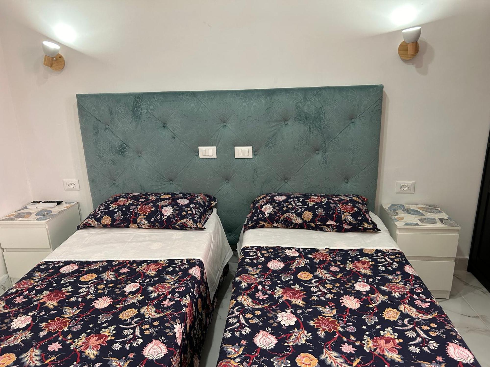 Guesthouse Dahlia Rossa Roma Exterior foto